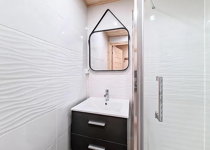 Appartement Lauziere - Agreable. Balcon Sud. Pied Des Pistes Mae-8703 *