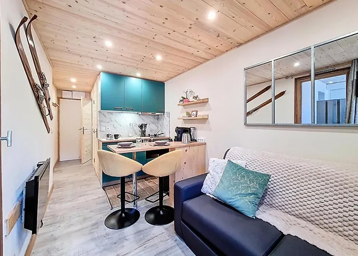 Lauziere - Agreable. Balcon Sud. Pied Des Pistes Mae-8703 *