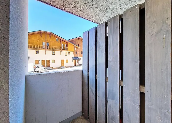 Lauziere - Agreable. Balcon Sud. Pied Des Pistes Mae-8703 *